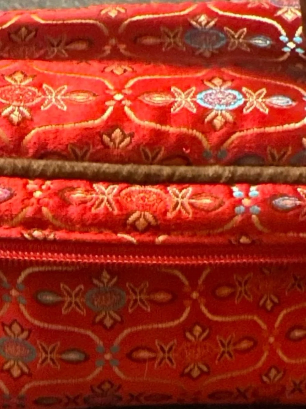 Y2K Stephanie Johnson Travel Organizer Asian-Embroidered Cosmetic Case